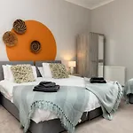 Διαμέρισμα Logan House, Modern And Spacious Townhouse Close To Centre