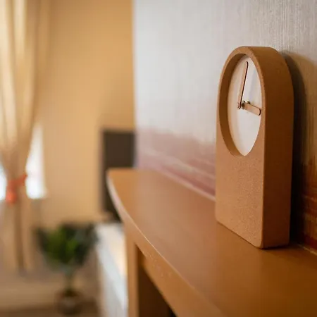 Logan House, Modern And Spacious Townhouse Close To Centre *